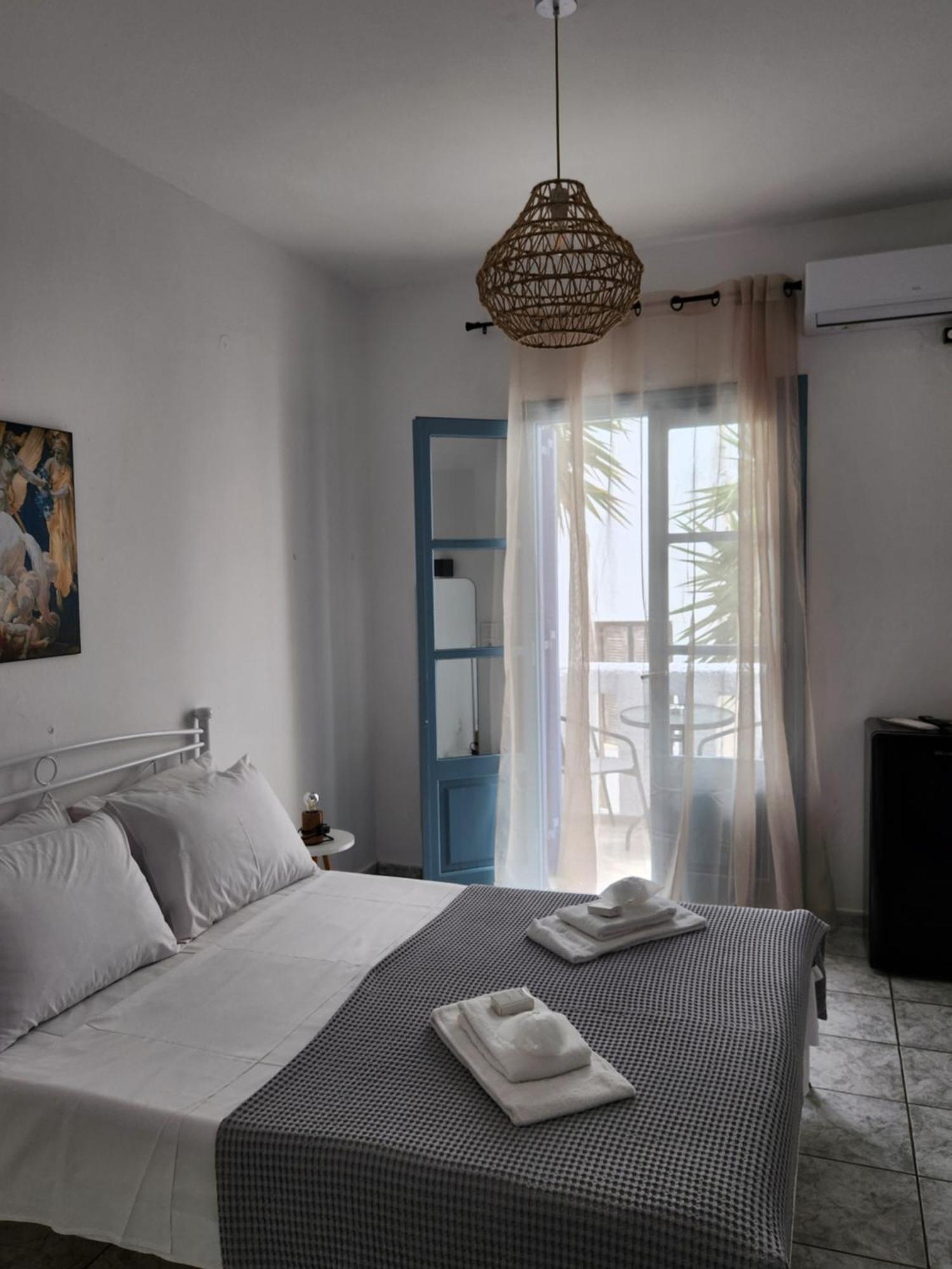 Eleios Hotel Serifos Livadi  Buitenkant foto